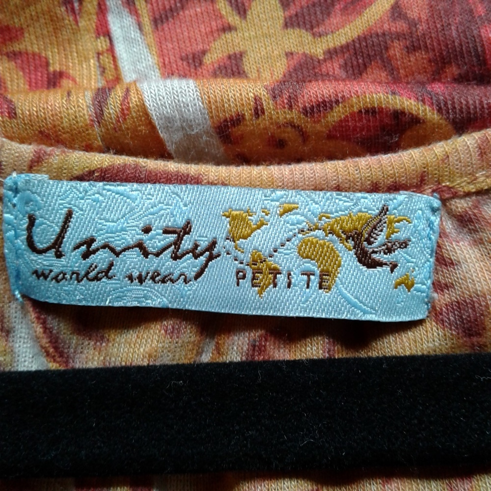 Unity World Wear top - Picture 4 of 4